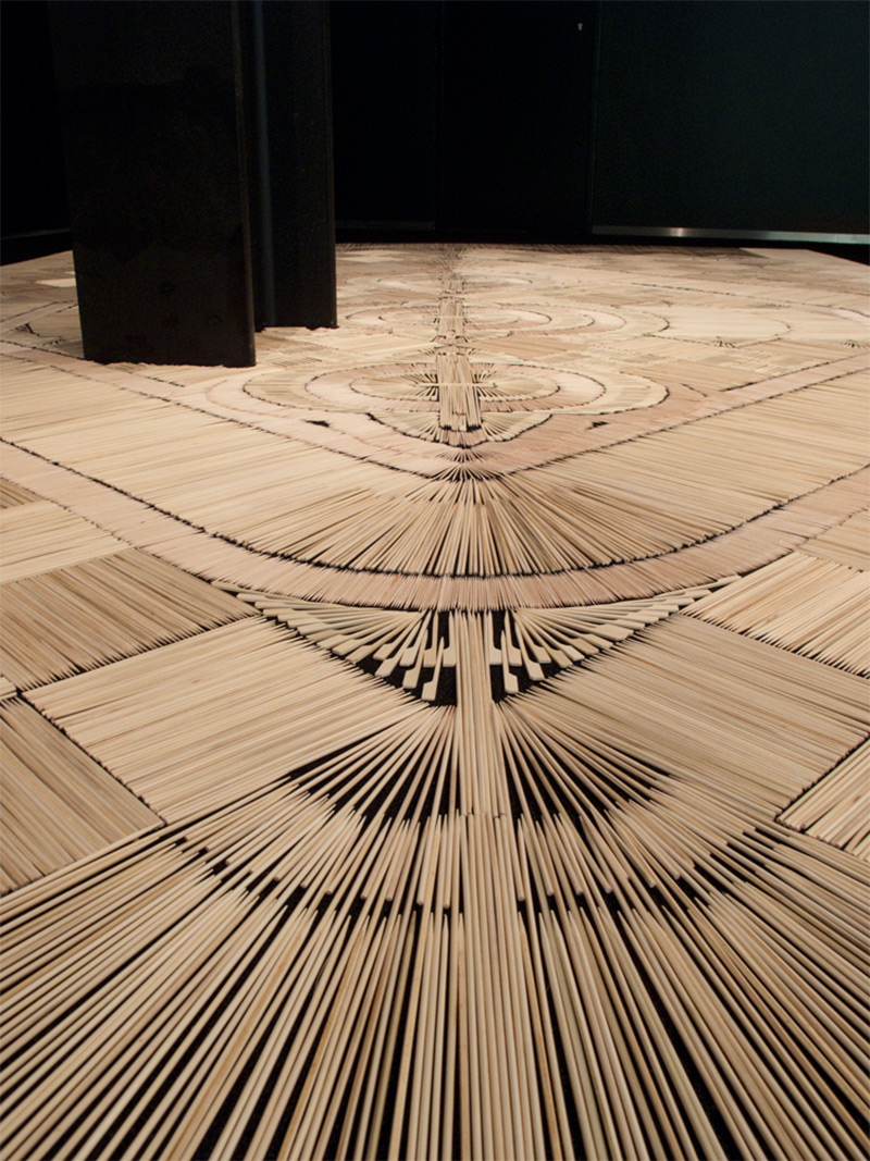 Инсталляция-ковёр из коллекции «We Make Carpets»